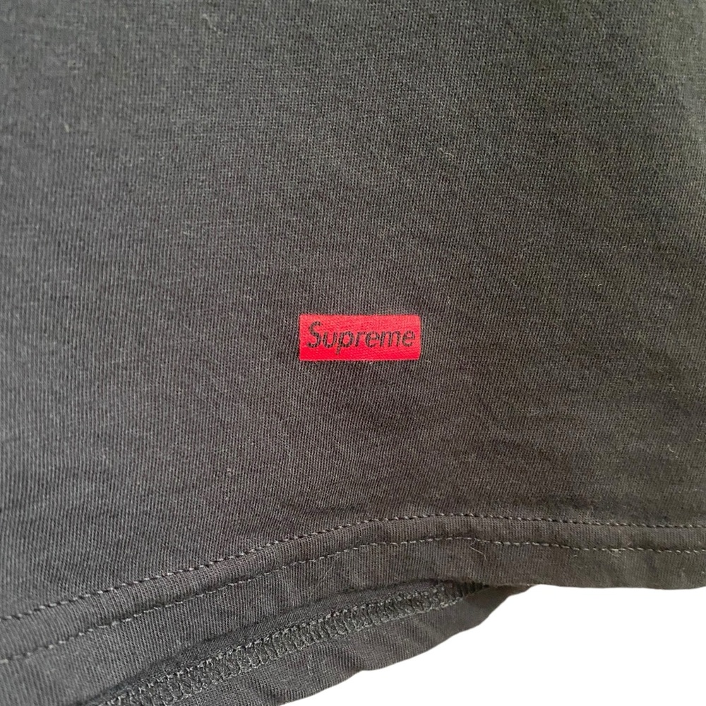 Supreme Hanes Classic Tagless Crewneck Box Logo T-Shirt Size Large- Like New! - Picture 4 of 4